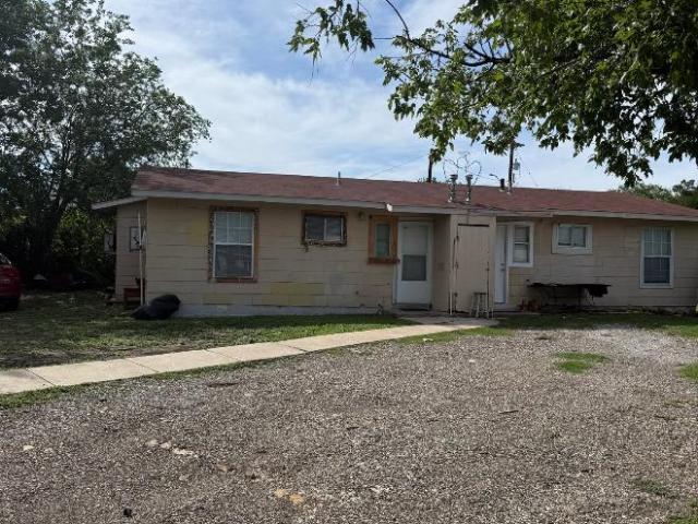Condo for rent in Leesville, Texas