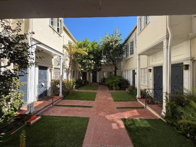Condo for rent in Beverly Hills, California