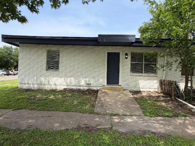 House for rent in Downtown Taylor, Taylor