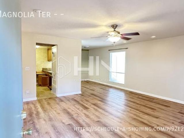 Townhouse for rent in Fremont