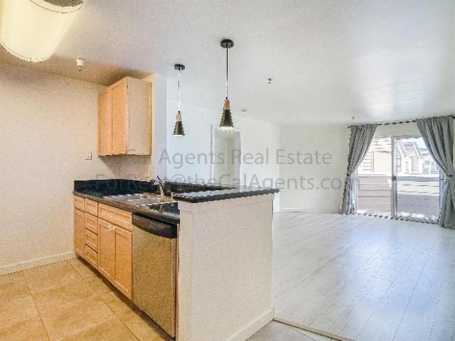 Townhouse for rent in Emeryville