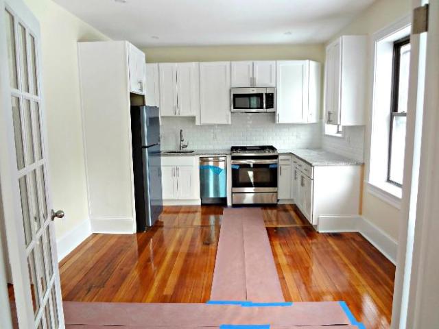 Townhouse for rent in Boston