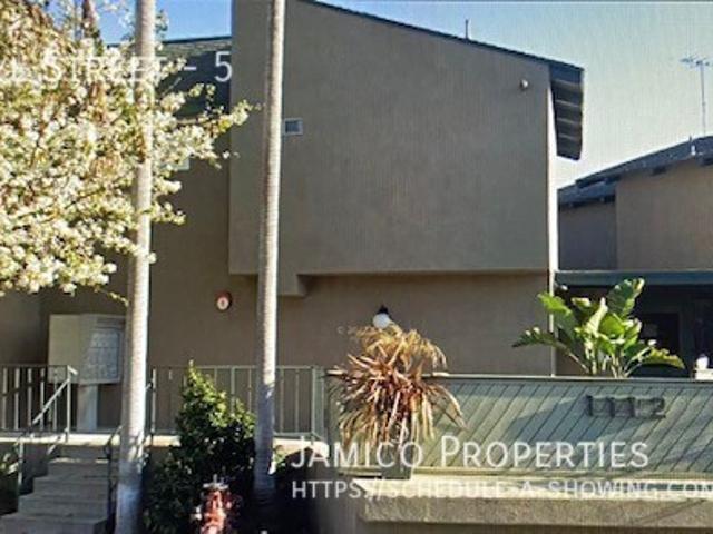 Apartment for rent in Redondo Beach, California