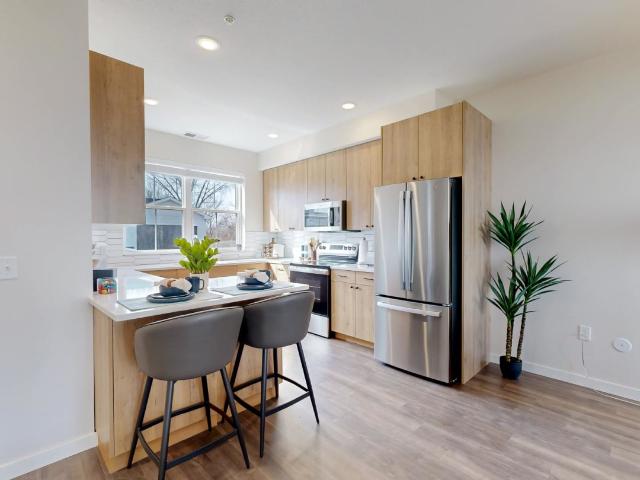 Apartment for rent in Cedar, Minnesota