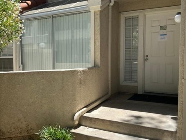 Apartment for rent in Calabasas, California
