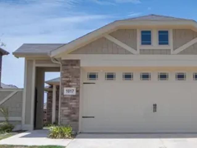 Apartment for rent in Aubrey