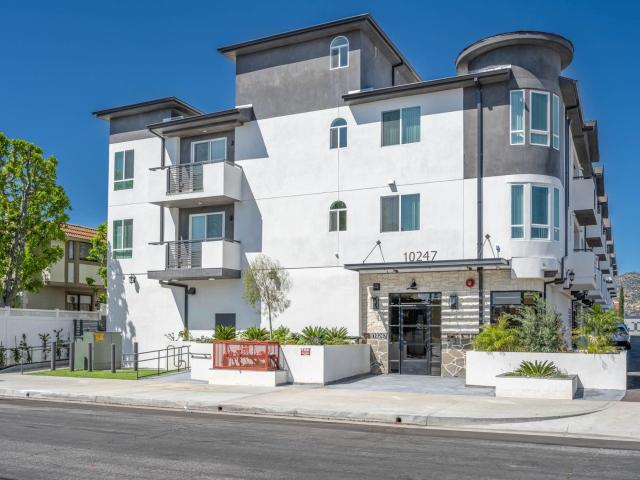 Apartment for rent in Chatsworth, Chatsworth Neighborhood Council District