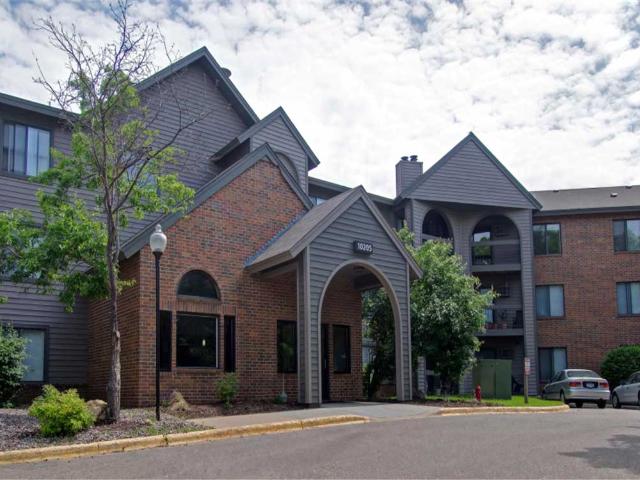 Apartment for rent in Hopkins