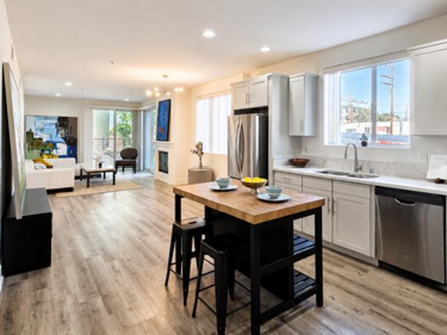 Apartment for rent in North Hollywood Neighborhood Council District, Canoga Park