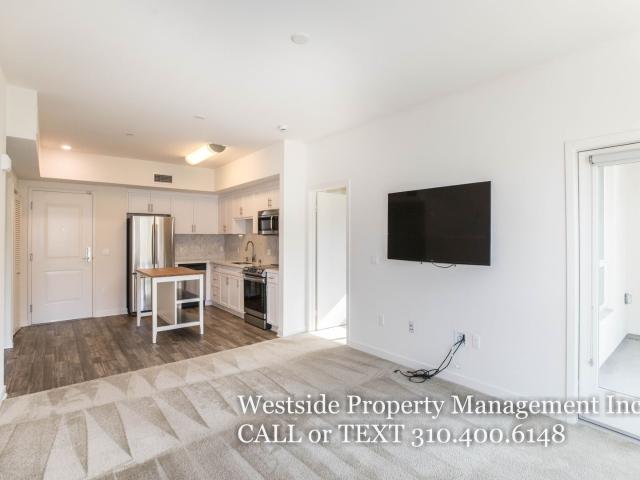 Apartment for rent in Canoga Park, California