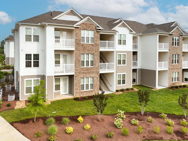 Apartment for rent in Avril Cambridge Village, Lincoln County