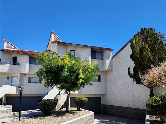 Apartment for rent in Helendale, California