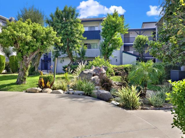 Apartment for rent in Reseda, Reseda