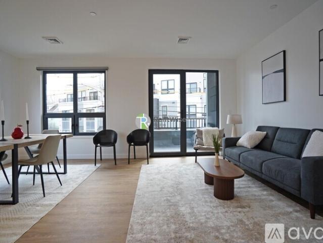 Apartment for rent in West Roxbury, Boston