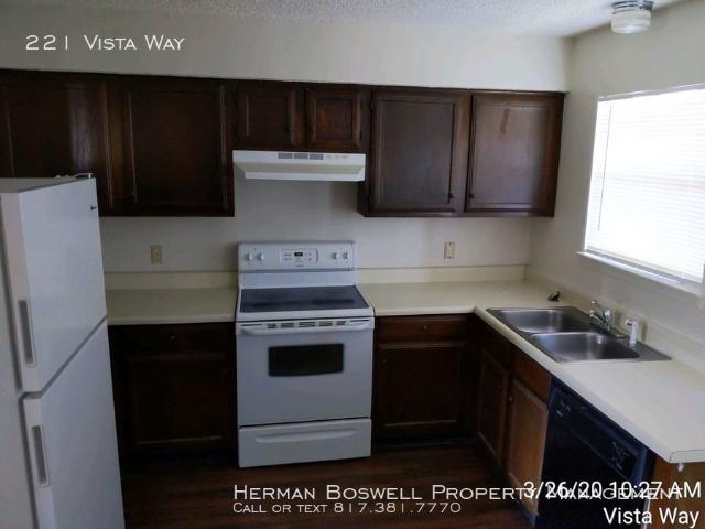 Apartment for rent in Benbrook, Texas