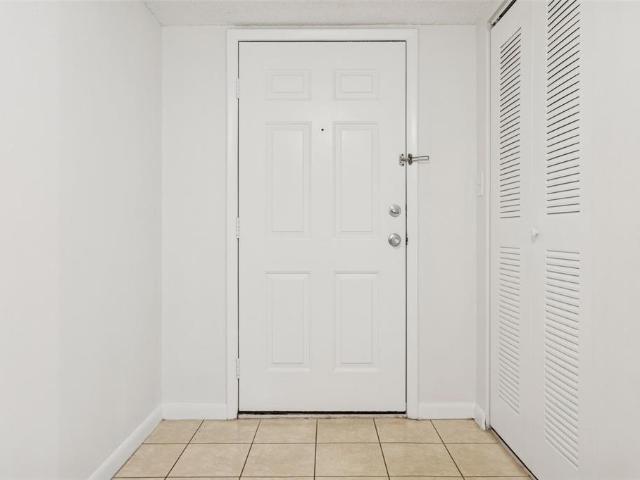 Apartment for rent in Crystal Beach, Florida
