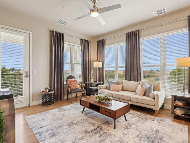 Apartment for rent in Mather, California
