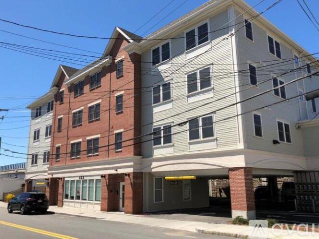 Apartment for rent in Dedham, Massachusetts