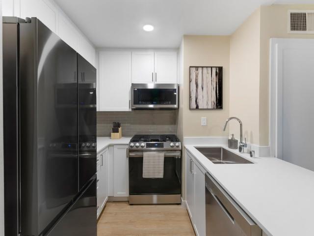 Apartment for rent in Burbank, California