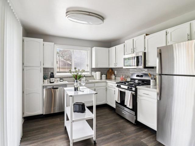 Apartment for rent in Geneva, Illinois
