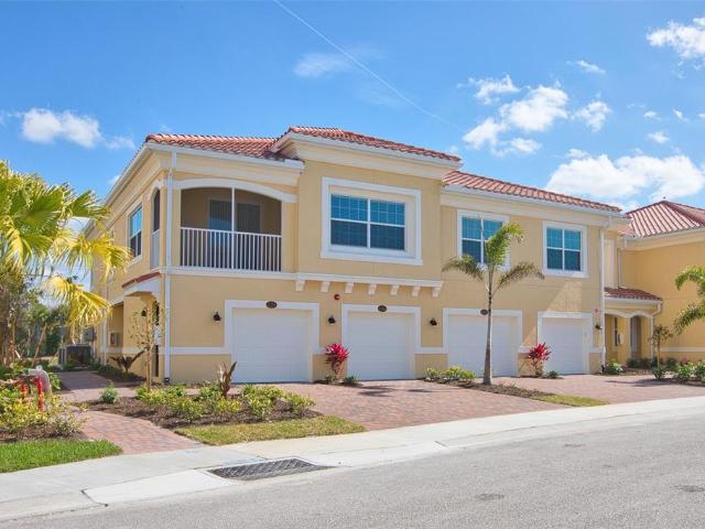 Apartment for rent in Osprey Apartment for rent in Osprey