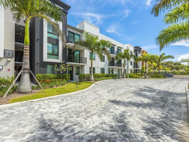 Apartment for rent in Dania, Florida