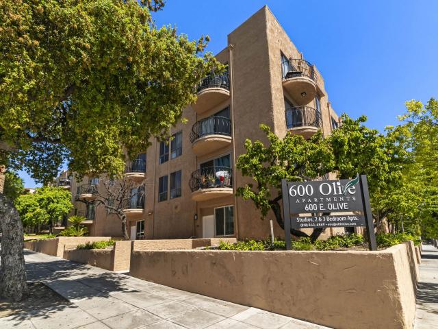 Apartment for rent in Burbank, California