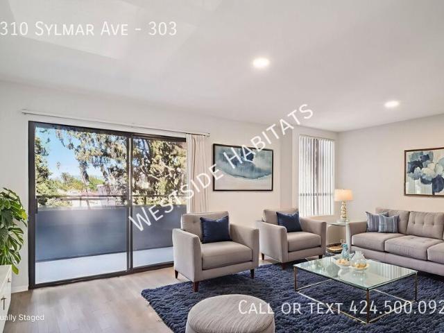 Apartment for rent in Van Nuys Neighborhood Council District, Canoga Park