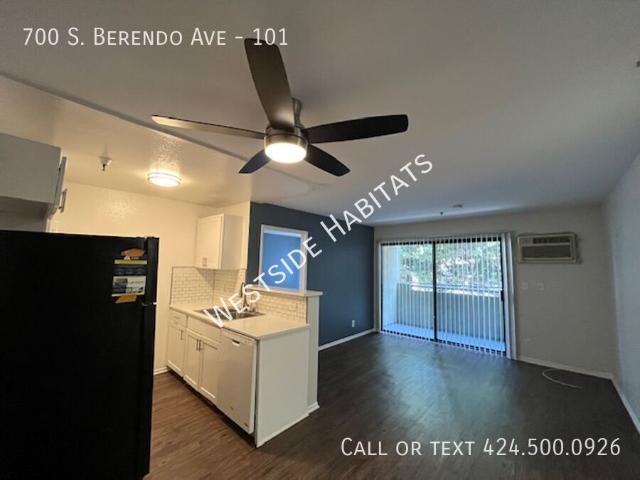 Apartment for rent in Westmont, Canoga Park