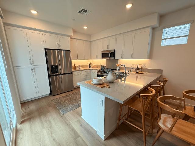 Apartment for rent in Azusa, California