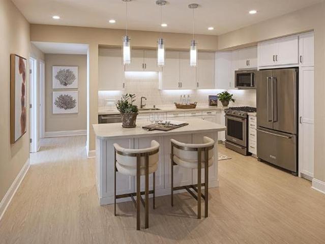 Apartment for rent in Newport Beach