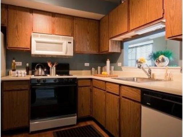 Apartment for rent in Wheeling, Illinois