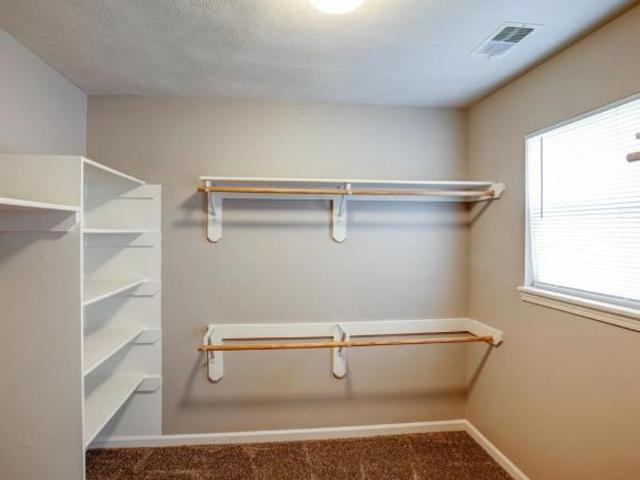 Apartment for rent in Mclean, Illinois