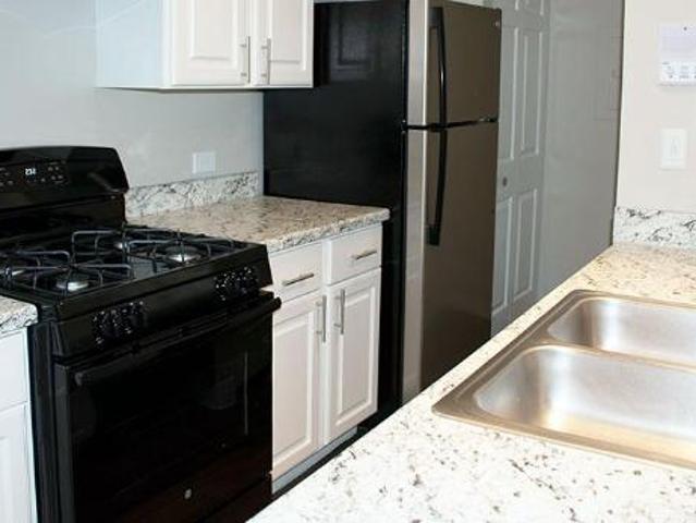 Apartment for rent in Mchenry, Illinois