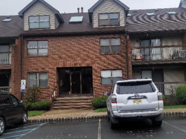 Condo for rent in Avenel, New Jersey