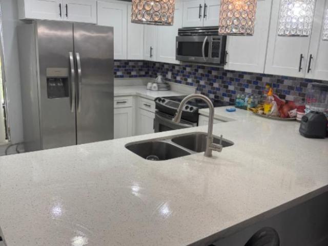 Condo for rent in Davie