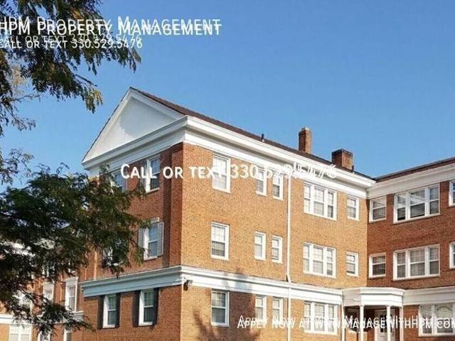 Condo for rent in Shaker Heights, Ohio