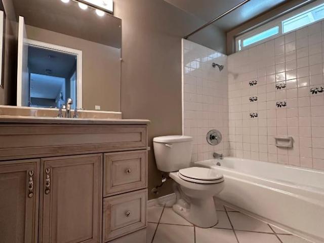 Condo for rent in La Verne, California