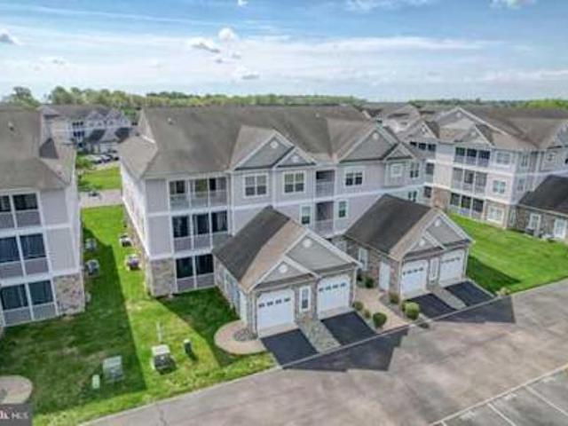 Condo for rent in Milford