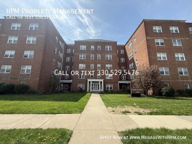 Condo for rent in Shaker Heights, Ohio