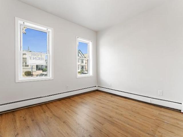 Condo for rent in Perth Amboy, New Jersey