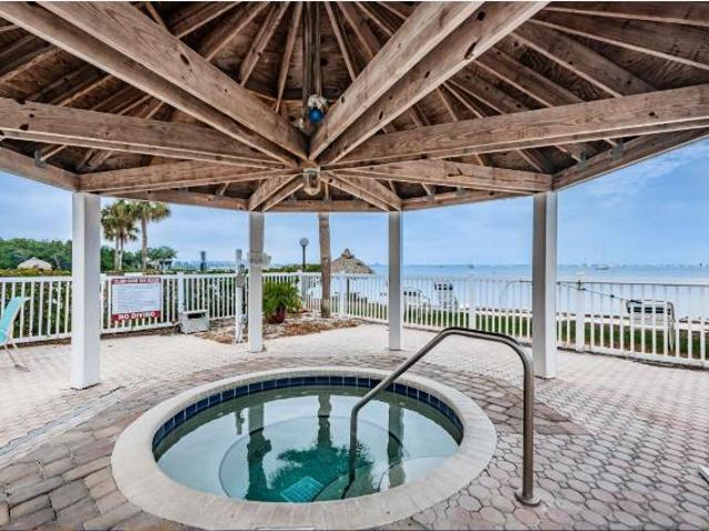 Condo for rent in Saint Petersburg, Florida