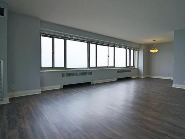 Condo for rent in Oak Park, Illinois