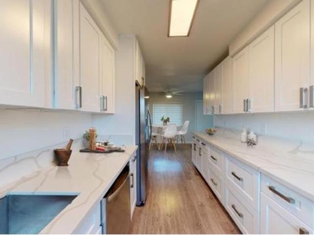 Condo for rent in Sherman Oaks