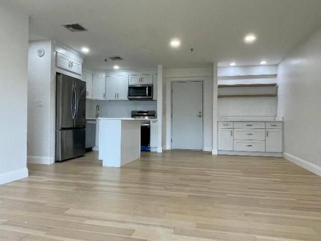 Condo for rent in Quincy, Massachusetts