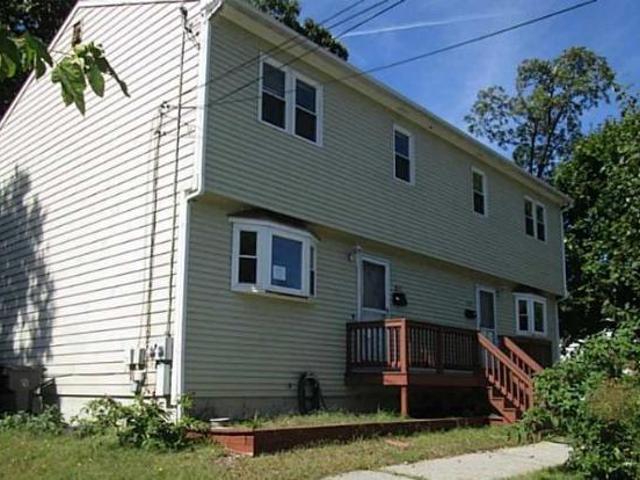 Condo for rent in Warwick, Rhode Island