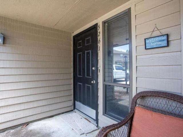 Condo for rent in Lake Park