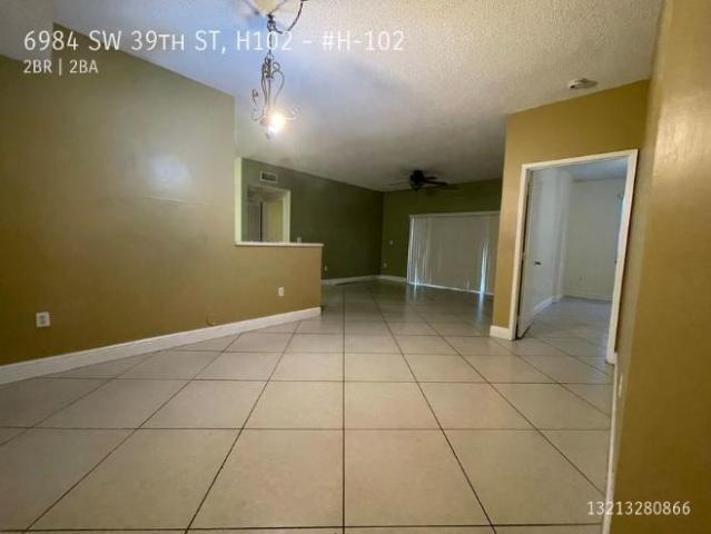 Condo for rent in Davie