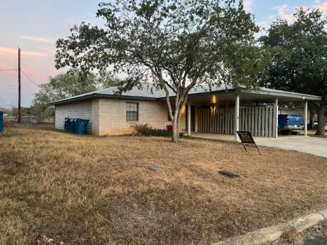 Condo for rent in Pleasanton, Texas