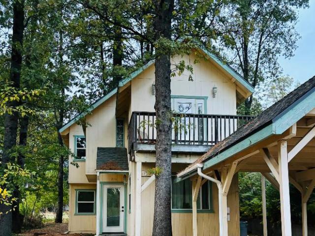 House for rent in Mount Shasta, California